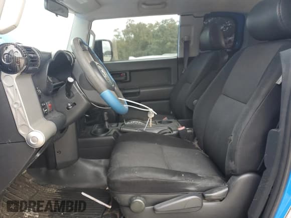 ✅ 2007 Toyota FJ Cruiser • VIN: JTEBU11F170036159 • Lot: 85855025. Listed on Copart with 226,542 mi. Free auction sales archive from the USA and detailed vehicle history report at DreamBid. Image 7.