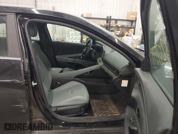 ✅ 2024 Hyundai Elantra Limited • VIN: KMHLN4DJ7RU114121 • Лот: 43253574. Опубликован ранее на IAAI с пробегом 35 101 миль. Бесплатный доступ к архиву аукционных продаж из США и подробный отчёт об истории автомобиля на DreamBid. Изображение 5.