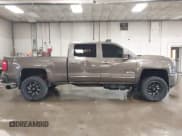 ✅ 2018 Chevrolet Silverado 2500HD High Country • VIN: 1GC1KXEY7JF102223 • Лот: 42759853. Опубликован ранее на IAAI с пробегом 89 061 миль. Бесплатный доступ к архиву аукционных продаж из США и подробный отчёт об истории автомобиля на DreamBid. Изображение 13.