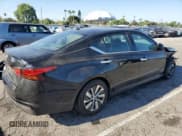 ✅ 2019 Nissan Altima S • VIN: 1N4BL4BV9KC245306 • Lot: 70687275. Wystawiony na Copart z przebiegiem 119 327 mil. Bezpłatny archiwum sprzedaży aukcyjnych z USA i szczegółowy raport historii pojazdu na DreamBid. Zdjęcie 3.