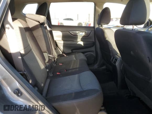 ✅ 2019 Nissan Rogue S • VIN: JN8AT2MT0KW268319 • Lot: 85267865. Wystawiony na Copart z przebiegiem 140 159 mil. Bezpłatny archiwum sprzedaży aukcyjnych z USA i szczegółowy raport historii pojazdu na DreamBid. Zdjęcie 11.