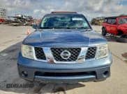 ✅ 2007 Nissan Pathfinder LE • VIN: 5N1AR18U17C623185 • Lot: 93887455. Wystawiony na Copart z przebiegiem 174 010 mil. Bezpłatny archiwum sprzedaży aukcyjnych z USA i szczegółowy raport historii pojazdu na DreamBid. Zdjęcie 5.