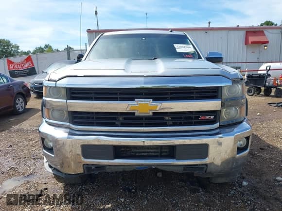 ✅ 2015 Chevrolet Silverado 2500HD LT • VIN: 1GC1KVE88FF156755 • Lot: 43061880. Listed on IAAI with 240,165 mi. Free auction sales archive from the USA and detailed vehicle history report at DreamBid. Image 12.