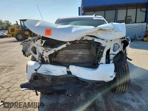 ✅ 2019 Chevrolet Silverado 1500 Custom • VIN: 1GCUYBEF7KZ220947 • Lot: 71678265. Wystawiony na Copart z przebiegiem 66 746 mil. Bezpłatny archiwum sprzedaży aukcyjnych z USA i szczegółowy raport historii pojazdu na DreamBid. Zdjęcie 5.