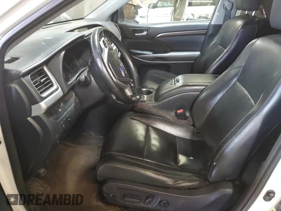 ✅ 2014 Toyota Highlander Limited • VIN: 5TDDCRFH9ES005616 • Лот: 61390585. Опубликован ранее на Copart с пробегом Не указан. Бесплатный доступ к архиву аукционных продаж из США и подробный отчёт об истории автомобиля на DreamBid. Изображение 7.