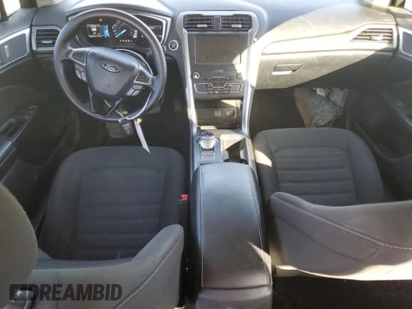 ✅ 2020 Ford Fusion SE • VIN: 3FA6P0HD0LR143571 • Lot: 92218965. Listed on Copart with 131,121 mi. Free auction sales archive from the USA and detailed vehicle history report at DreamBid. Image 8.