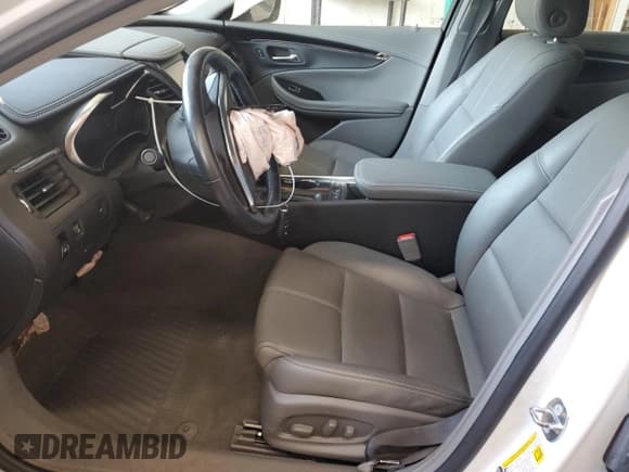 ✅ 2018 Chevrolet Impala LT • VIN: 2G1105S34J9171813 • Лот: 71156074. Опубликован ранее на Copart с пробегом 48 496 миль. Бесплатный доступ к архиву аукционных продаж из США и подробный отчёт об истории автомобиля на DreamBid. Изображение 7.