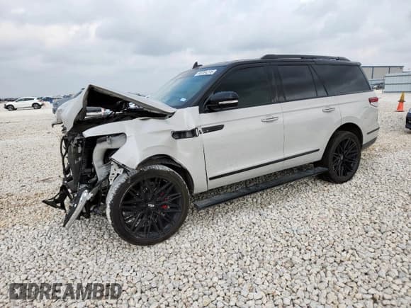 ✅ 2024 Lincoln Navigator Reserve • VIN: 5LMJJ2LG6REL00320 • Лот: 93351275. Опубликован ранее на Copart с пробегом 24 268 миль. Бесплатный доступ к архиву аукционных продаж из США и подробный отчёт об истории автомобиля на DreamBid. Изображение 1.