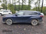 ✅ 2023 Toyota Highlander LE • VIN: 5TDKDRAH5PS020483 • Lot: 43413222. Listed on IAAI with 68,319 mi. Free auction sales archive from the USA and detailed vehicle history report at DreamBid. Image 13.