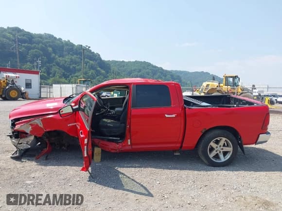 ✅ 2009 Dodge 1500 Laramie • VIN: 1D3HV13TX9J526523 • Lot: 42797984. Wystawiony na IAAI z przebiegiem Nie podano. Bezpłatny archiwum sprzedaży aukcyjnych z USA i szczegółowy raport historii pojazdu na DreamBid. Zdjęcie 14.