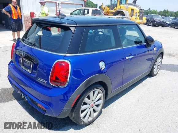 ✅ 2020 MINI Hardtop Cooper S • VIN: WMWXR5C07L2L84068 • Лот: 42512918. Опубликован ранее на IAAI с пробегом 58 479 миль. Бесплатный доступ к архиву аукционных продаж из США и подробный отчёт об истории автомобиля на DreamBid. Изображение 4.
