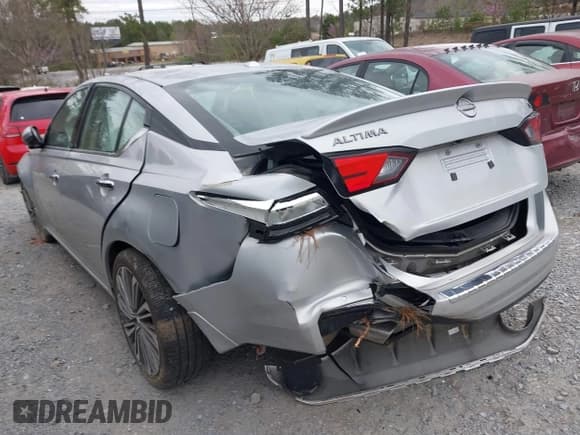 ✅ 2023 Nissan Altima SL • VIN: 1N4BL4EV2PN381834 • Лот: 41812202. Опубликован ранее на IAAI с пробегом 32 182 миль. Бесплатный доступ к архиву аукционных продаж из США и подробный отчёт об истории автомобиля на DreamBid. Изображение 3.