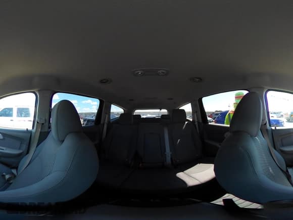 ✅ 2011 Chevrolet Traverse LS • VIN: 1GNKREEDXBJ412194 • Lot: 43304374. Wystawiony na IAAI z przebiegiem 187 234 mil. Bezpłatny archiwum sprzedaży aukcyjnych z USA i szczegółowy raport historii pojazdu na DreamBid. Zdjęcie 18.