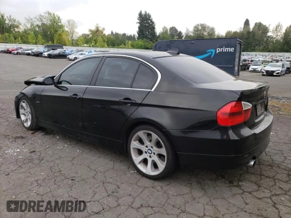 ✅ 2007 BMW 3 Series 335i • VIN: WBAVB73547KY60687 • Lot: 71696015. Listed on Copart with 175,445 mi. Free auction sales archive from the USA and detailed vehicle history report at DreamBid. Image 2.