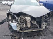 ✅ 2018 Toyota RAV4 XLE • VIN: 2T3RFREV7JW804906 • Lot: 43661481. Wystawiony na IAAI z przebiegiem 126 198 mil. Bezpłatny archiwum sprzedaży aukcyjnych z USA i szczegółowy raport historii pojazdu na DreamBid. Zdjęcie 6.