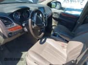 ✅ 2015 Chrysler Town & Country Touring • VIN: 2C4RC1BG1FR697899 • Lot: 39444459. Wystawiony na IAAI z przebiegiem 199 690 mil. Bezpłatny archiwum sprzedaży aukcyjnych z USA i szczegółowy raport historii pojazdu na DreamBid. Zdjęcie 7.