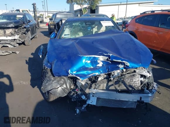 ✅ 2024 Mercedes-Benz C 300 • VIN: W1KAF4GB1RR185434 • Lot: 42652202. Wystawiony na IAAI z przebiegiem 19 119 mil. Bezpłatny archiwum sprzedaży aukcyjnych z USA i szczegółowy raport historii pojazdu na DreamBid. Zdjęcie 13.