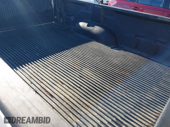 ✅ 2020 Ram 1500 Tradesman • VIN: 3C6JR7DT8LG211199 • Lot: 43766734. Listed on IAAI with 122,403 mi. Free auction sales archive from the USA and detailed vehicle history report at DreamBid. Image 8.