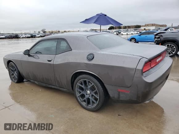 ✅ 2014 Dodge Challenger SXT • VIN: 2C3CDYAGXEH195057 • Lot: 44959575. Wystawiony na Copart z przebiegiem 181 395 mil. Bezpłatny archiwum sprzedaży aukcyjnych z USA i szczegółowy raport historii pojazdu na DreamBid. Zdjęcie 2.