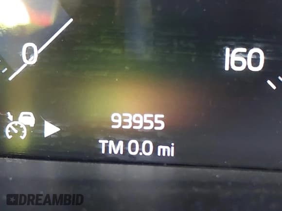 ✅ 2019 Volvo XC40 Momentum • VIN: YV4162XZXK2018433 • Lot: 42596710. Listed on IAAI with 93,955 mi. Free auction sales archive from the USA and detailed vehicle history report at DreamBid. Image 15.