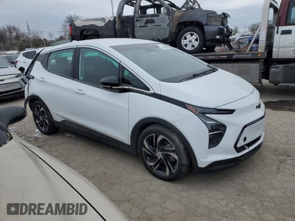 ✅ 2023 Chevrolet Bolt EV 2LT • VIN: 1G1FX6S01P4193387 • Lot: 41864375. Wystawiony na Copart z przebiegiem 19 667 mil. Bezpłatny archiwum sprzedaży aukcyjnych z USA i szczegółowy raport historii pojazdu na DreamBid. Zdjęcie 4.