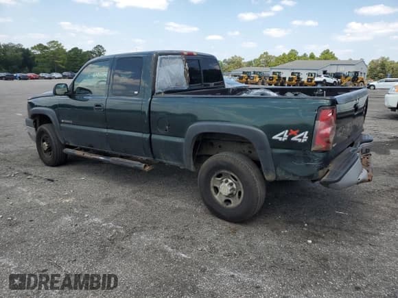✅ 2006 Chevrolet Silverado 2500HD Work Truck • VIN: 1GCHK29UX6E241591 • Lot: 68524904. Wystawiony na Copart z przebiegiem 222 895 mil. Bezpłatny archiwum sprzedaży aukcyjnych z USA i szczegółowy raport historii pojazdu na DreamBid. Zdjęcie 2.