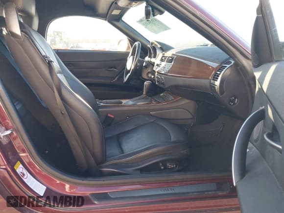 ✅ 2003 BMW Z4 3.0i • VIN: 4USBT53463LU05045 • Lot: 43638383. Listed on IAAI with 182,168 mi. Free auction sales archive from the USA and detailed vehicle history report at DreamBid. Image 5.