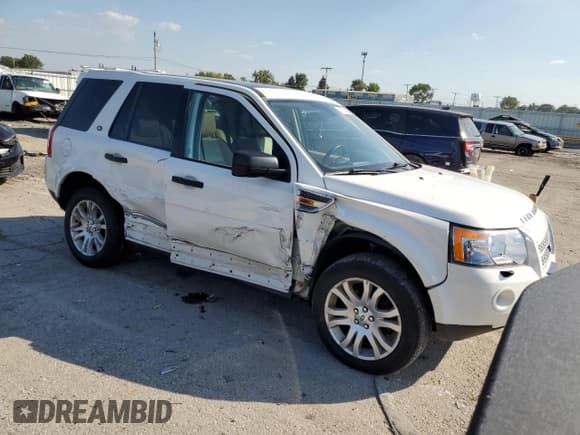 ✅ 2008 Land Rover LR2 SE • VIN: SALFS24N28H041130 • Lot: 81870595. Wystawiony na Copart z przebiegiem 149 526 mil. Bezpłatny archiwum sprzedaży aukcyjnych z USA i szczegółowy raport historii pojazdu na DreamBid. Zdjęcie 4.