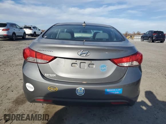 ✅ 2013 Hyundai Elantra GLS • VIN: 5NPDH4AE3DH316299 • Lot: 91269225. Listed on Copart with 112,930 mi. Free auction sales archive from the USA and detailed vehicle history report at DreamBid. Image 6.