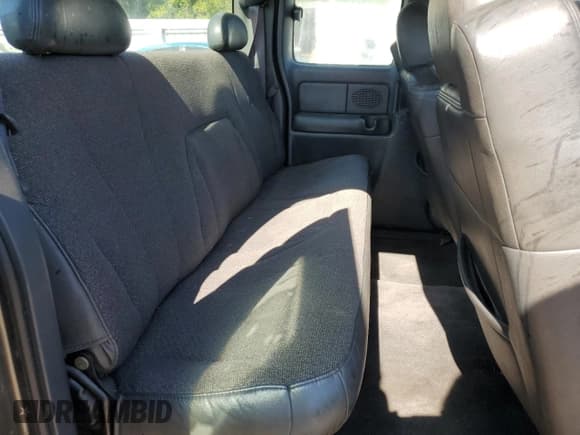 ✅ 2000 Chevrolet Silverado 1500 • VIN: 2GCEC19W4Y1391275 • Лот: 92792825. Опубликован ранее на Copart с пробегом 110 262 миль. Бесплатный доступ к архиву аукционных продаж из США и подробный отчёт об истории автомобиля на DreamBid. Изображение 10.