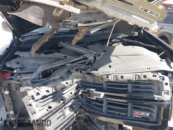 ✅ 2014 Chevrolet Silverado 1500 LT • VIN: 3GCUKREH8EG210945 • Lot: 41718435. Wystawiony na IAAI z przebiegiem 106 320 mil. Bezpłatny archiwum sprzedaży aukcyjnych z USA i szczegółowy raport historii pojazdu na DreamBid. Zdjęcie 10.