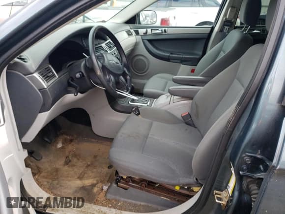 ✅ 2007 Chrysler Pacifica • VIN: 2A8GF48X27R127699 • Lot: 46501355. Listed on Copart with 133,606 mi. Free auction sales archive from the USA and detailed vehicle history report at DreamBid. Image 8.