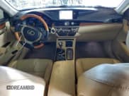 ✅ 2014 Lexus ES 300h • VIN: JTHBW1GG6E2064103 • Lot: 92766475. Wystawiony na Copart z przebiegiem 191 161 mil. Bezpłatny archiwum sprzedaży aukcyjnych z USA i szczegółowy raport historii pojazdu na DreamBid. Zdjęcie 8.