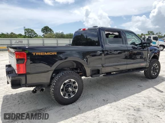 ✅ 2024 Ford F-250 XL • VIN: 1FT8W2BMXREC88896 • Lot: 65796814. Wystawiony na Copart z przebiegiem 2 772 mil. Bezpłatny archiwum sprzedaży aukcyjnych z USA i szczegółowy raport historii pojazdu na DreamBid. Zdjęcie 3.