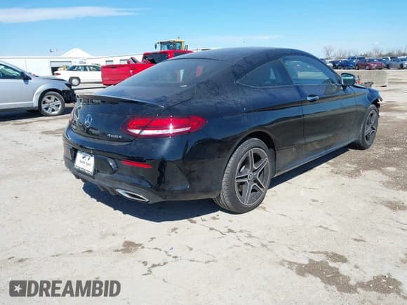 ✅ 2023 Mercedes-Benz C 300 • VIN: W1KWJ8EB0PG117360 • Lot: 41542060. Wystawiony na IAAI z przebiegiem 12 935 mil. Bezpłatny archiwum sprzedaży aukcyjnych z USA i szczegółowy raport historii pojazdu na DreamBid. Zdjęcie 4.