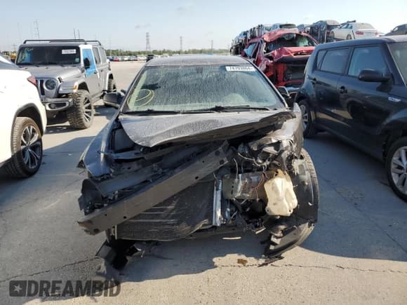 ✅ 2012 Chevrolet Malibu 1LS • VIN: 1G1ZB5E07CF298791 • Lot: 74703864. Wystawiony na Copart z przebiegiem 234 709 mil. Bezpłatny archiwum sprzedaży aukcyjnych z USA i szczegółowy raport historii pojazdu na DreamBid. Zdjęcie 5.