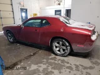 ✅ 2009 Dodge Challenger SE • VIN: 2B3LJ44V79H604775 • Lot: 42008435. Wystawiony na Copart z przebiegiem 127 809 mil. Bezpłatny archiwum sprzedaży aukcyjnych z USA i szczegółowy raport historii pojazdu na DreamBid. Zdjęcie 2.