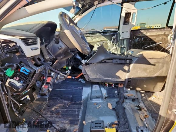 ✅ 2016 GMC Yukon Denali • VIN: 1GKS2CKJ1GR349463 • Lot: 85428705. Listed on Copart with Not provided. Free auction sales archive from the USA and detailed vehicle history report at DreamBid. Image 7.