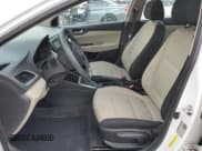 ✅ 2021 Hyundai Accent SE • VIN: 3KPC24A65ME151950 • Лот: 72065054. Опубликован ранее на Copart с пробегом 37 691 миль. Бесплатный доступ к архиву аукционных продаж из США и подробный отчёт об истории автомобиля на DreamBid. Изображение 7.