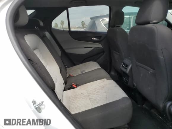 ✅ 2018 Chevrolet Equinox LT • VIN: 2GNAXJEV3J6153482 • Lot: 85740285. Wystawiony na Copart z przebiegiem 76 521 mil. Bezpłatny archiwum sprzedaży aukcyjnych z USA i szczegółowy raport historii pojazdu na DreamBid. Zdjęcie 11.