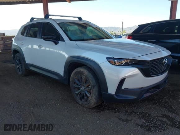 ✅ 2025 Mazda CX-50 S Premium • VIN: 7MMVABDM4SN311710 • Lot: 43368367. Wystawiony na IAAI z przebiegiem Nie podano. Bezpłatny archiwum sprzedaży aukcyjnych z USA i szczegółowy raport historii pojazdu na DreamBid. Zdjęcie 1.