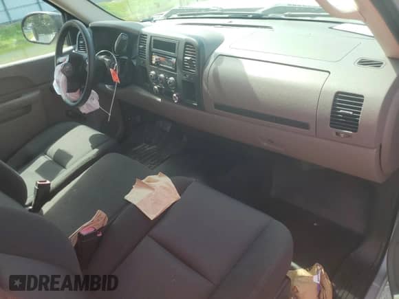 2010 Chevrolet Silverado 1500 Work Truck с VIN 1GCPCPEX5AZ251694, выставлен на аукционе Copart как лот 64191315 с пробегом 186 071 миль миль и Списание • Salvage title. История ставок и продаж доступна на DreamBid. Изображение 8.