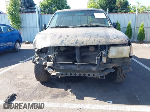 ✅ 1996 Toyota T100 DX • VIN: JT4TN12D5T0027719 • Lot: 42734017. Listed on IAAI with 295,441 mi. Free auction sales archive from the USA and detailed vehicle history report at DreamBid. Image 6.