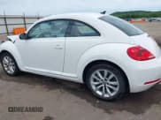 ✅ 2014 Volkswagen Beetle 2.0L TDI w/Sun/Sound/Nav • VIN: 3VWJL7AT1EM621584 • Лот: 42340715. Опубликован ранее на IAAI с пробегом 92 443 миль. Бесплатный доступ к архиву аукционных продаж из США и подробный отчёт об истории автомобиля на DreamBid. Изображение 15.