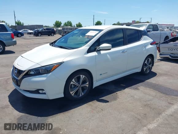 ✅ 2018 Nissan LEAF SL • VIN: 1N4AZ1CP9JC300425 • Lot: 42821126. Wystawiony na IAAI z przebiegiem 60 748 mil. Bezpłatny archiwum sprzedaży aukcyjnych z USA i szczegółowy raport historii pojazdu na DreamBid. Zdjęcie 2.