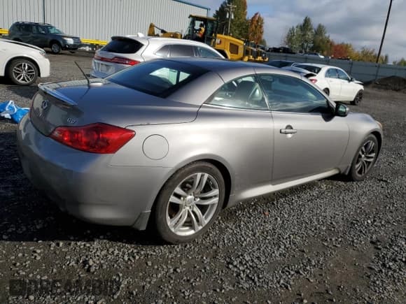 ✅ 2009 Infiniti G37 • VIN: JNKCV66E79M723305 • Lot: 86862145. Wystawiony na Copart z przebiegiem 128 161 mil. Bezpłatny archiwum sprzedaży aukcyjnych z USA i szczegółowy raport historii pojazdu na DreamBid. Zdjęcie 3.