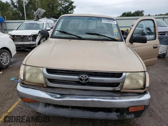 ✅ 1999 Toyota Tacoma • VIN: 4TAVL52N3XZ539894 • Lot: 81200825. Listed on Copart with 179,121 mi. Free auction sales archive from the USA and detailed vehicle history report at DreamBid. Image 5.