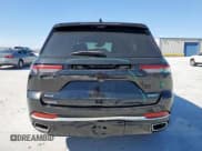 ✅ 2023 Jeep Grand Cherokee Summit • VIN: 1C4RJHEG2PC563553 • Lot: 90939015. Wystawiony na Copart z przebiegiem 8 392 mil. Bezpłatny archiwum sprzedaży aukcyjnych z USA i szczegółowy raport historii pojazdu na DreamBid. Zdjęcie 6.
