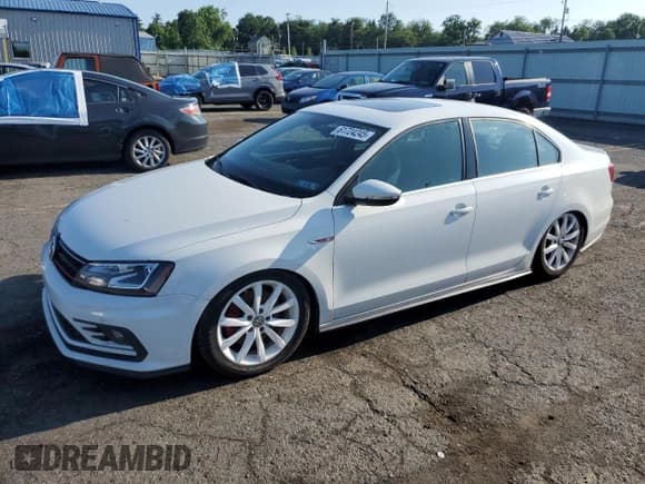 ✅ 2016 Volkswagen Jetta GLI SEL • VIN: 3VW5T7AJ3GM223781 • Лот: 61724245. Опубликован ранее на Copart с пробегом 146 420 миль. Бесплатный доступ к архиву аукционных продаж из США и подробный отчёт об истории автомобиля на DreamBid. Изображение 1.