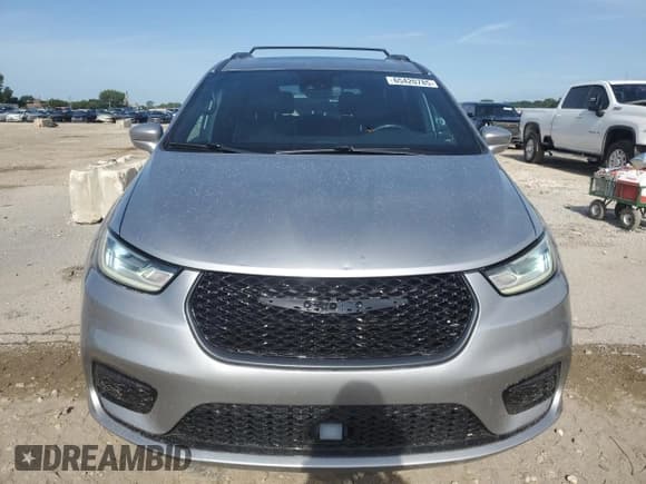 ✅ 2021 Chrysler Pacifica Limited • VIN: 2C4RC3GG3MR536598 • Lot: 65420785. Listed on Copart with 122,523 mi. Free auction sales archive from the USA and detailed vehicle history report at DreamBid. Image 5.